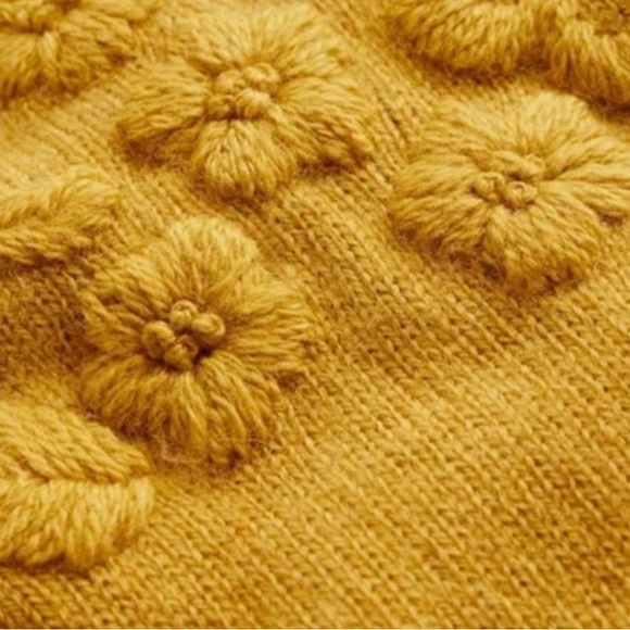 Boden Embroidered Crew Neck
Sweater Dijon ( mustard yellow color.) Size XS - Picture 2 of 9